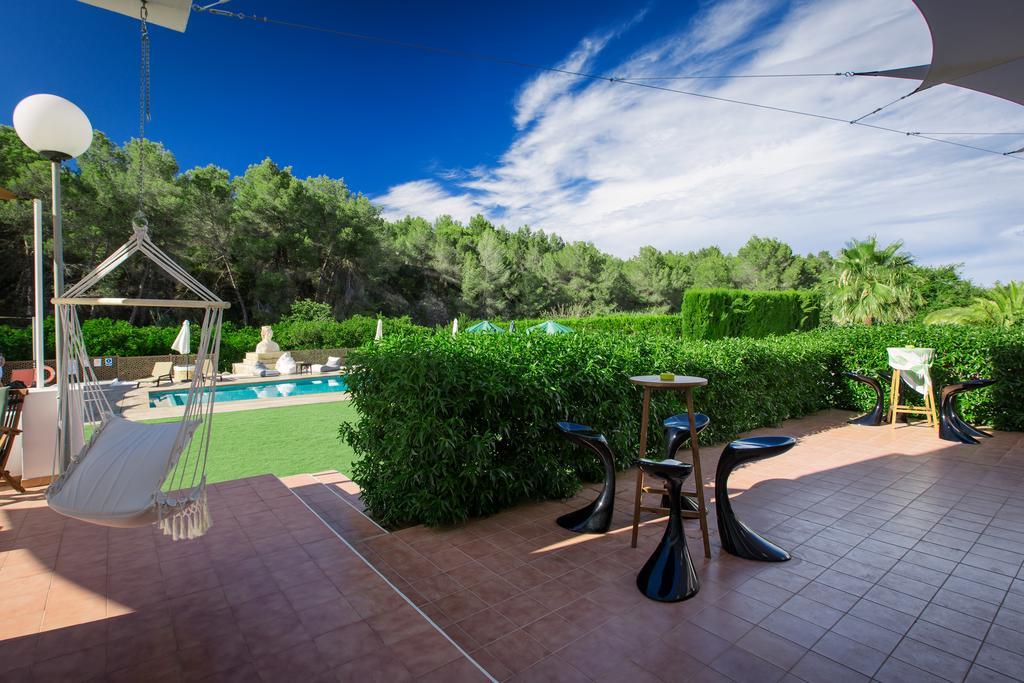 Apartamentos Colomar ซานตาเอวเลเรียเดสริว ภายนอก รูปภาพ