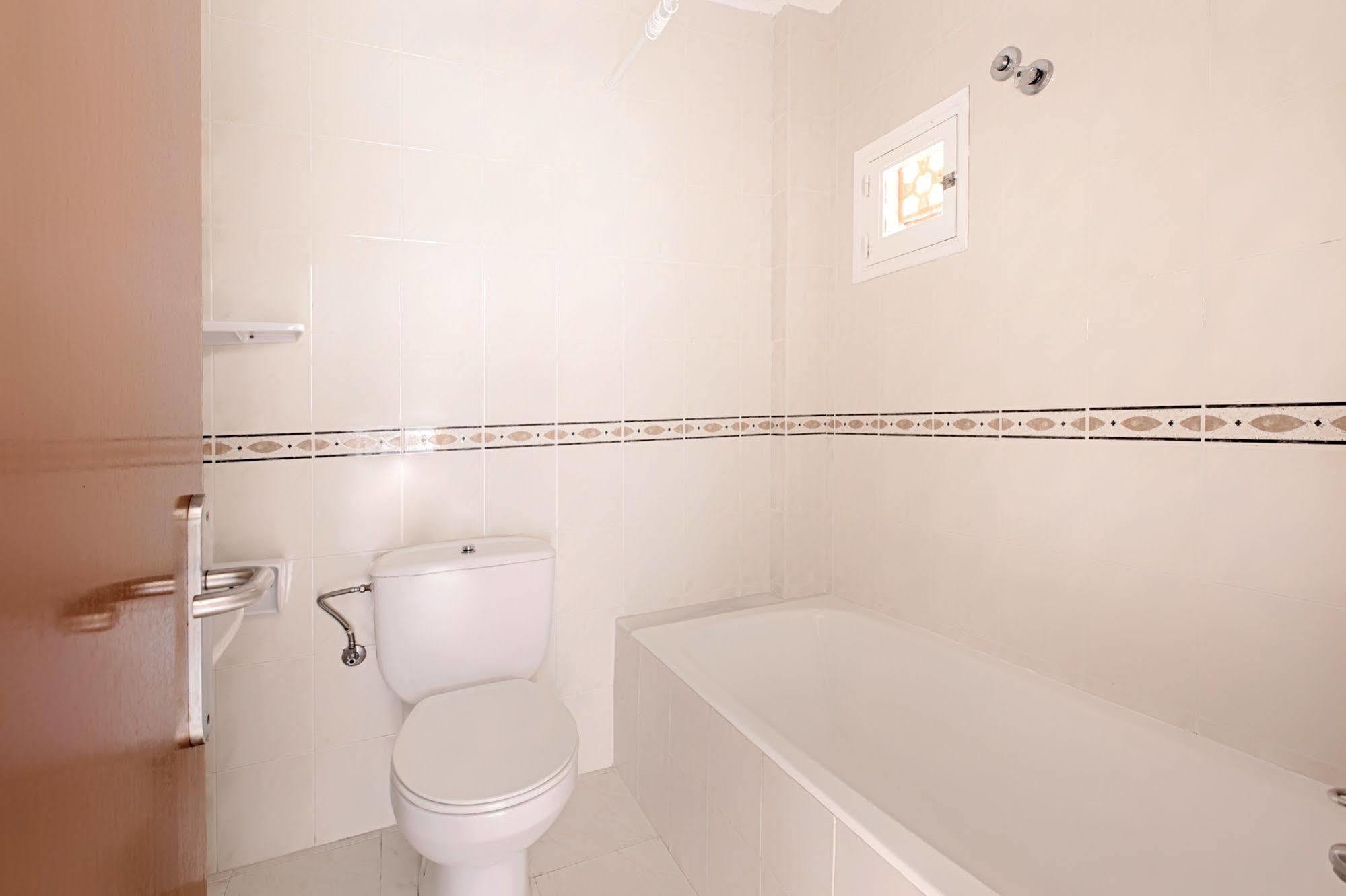 Apartamentos Colomar ซานตาเอวเลเรียเดสริว ภายนอก รูปภาพ