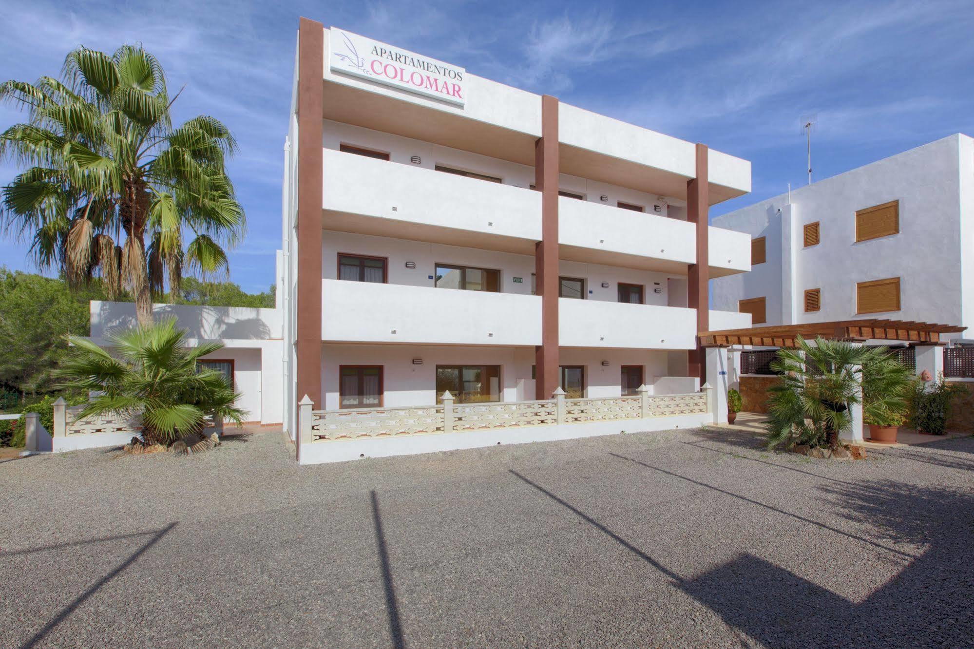 Apartamentos Colomar ซานตาเอวเลเรียเดสริว ภายนอก รูปภาพ